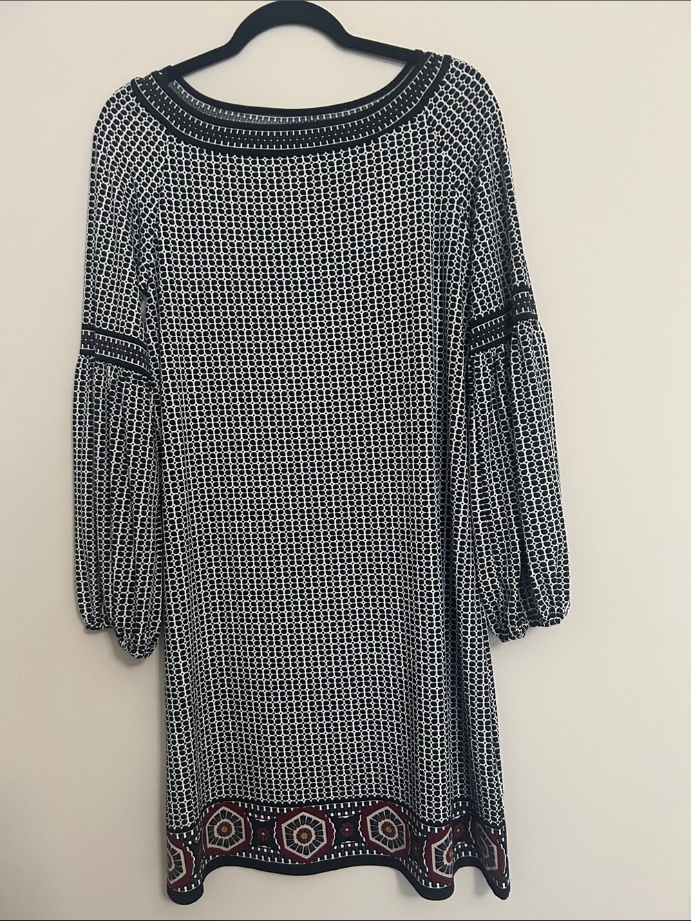 Max Studio Black and White Long Sleeve Patterned Dress with Border Print